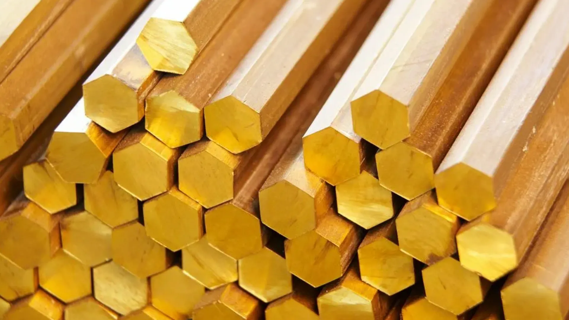 Шестигранник латунный 45 мм 3 м ЛС59-1 полутвердый м/д прессованный